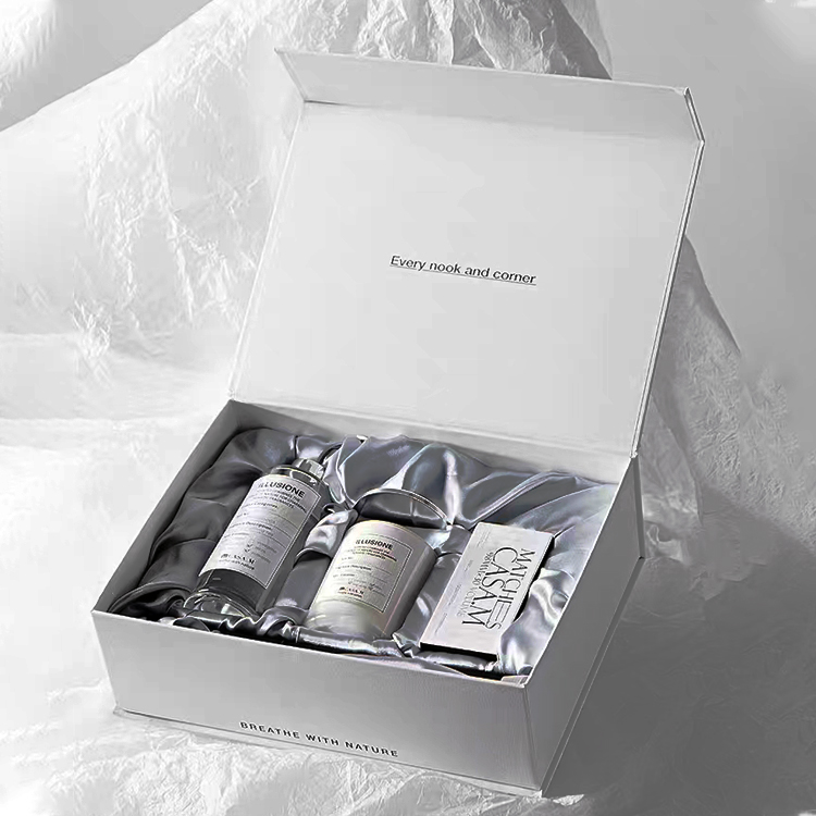 luxury custom candle jar with lid and gift box